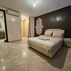 Duplex Au Coeur De Gueliz, Quartier De Gamme De Marrakech Appartement Marrakesh